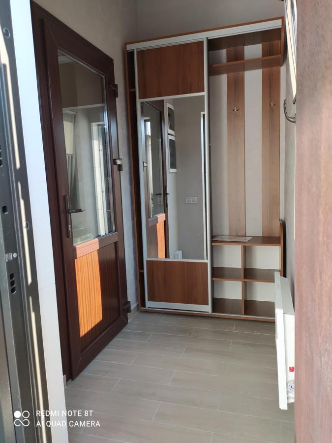 Reef Apartments Odessa Eksteriør bilde